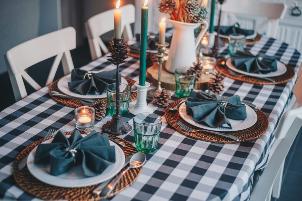 holiday table settings